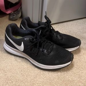 Women’s Nike Zoom Pegasus 33